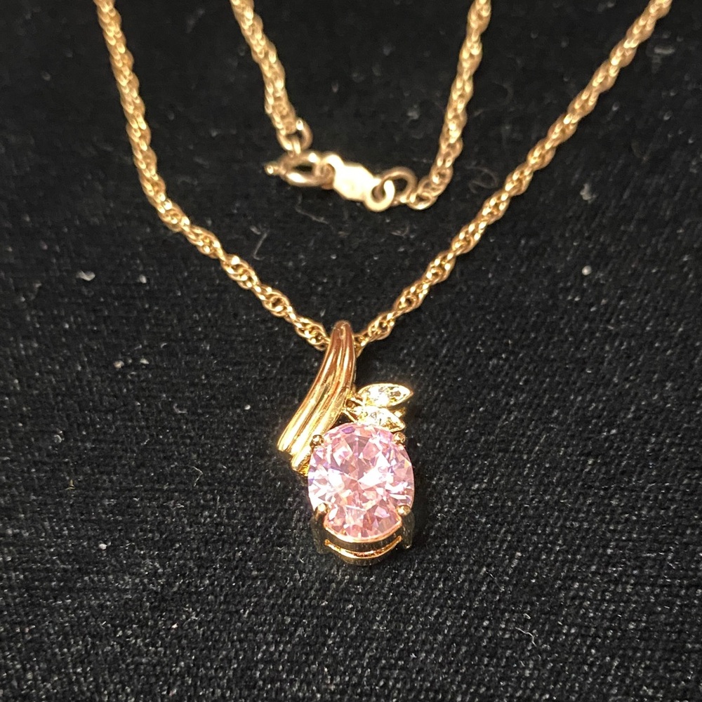 Vintage Gold plated sterling silver pink crystal Pendant and 18” chain Necklace - Picture 3 of 15